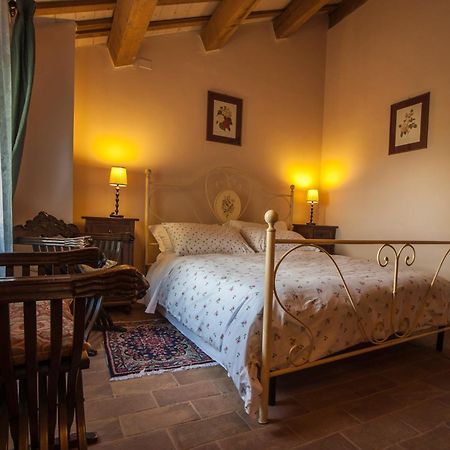 Mons Major Relais Vila Montemaggiore al Metauro Exterior foto