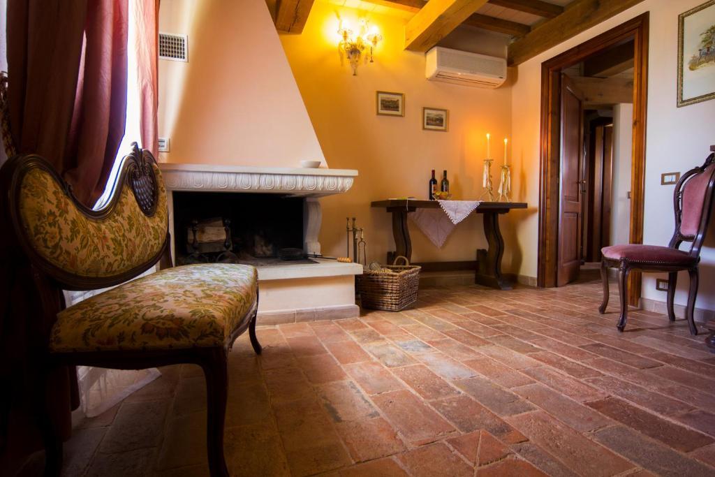 Mons Major Relais Vila Montemaggiore al Metauro Exterior foto