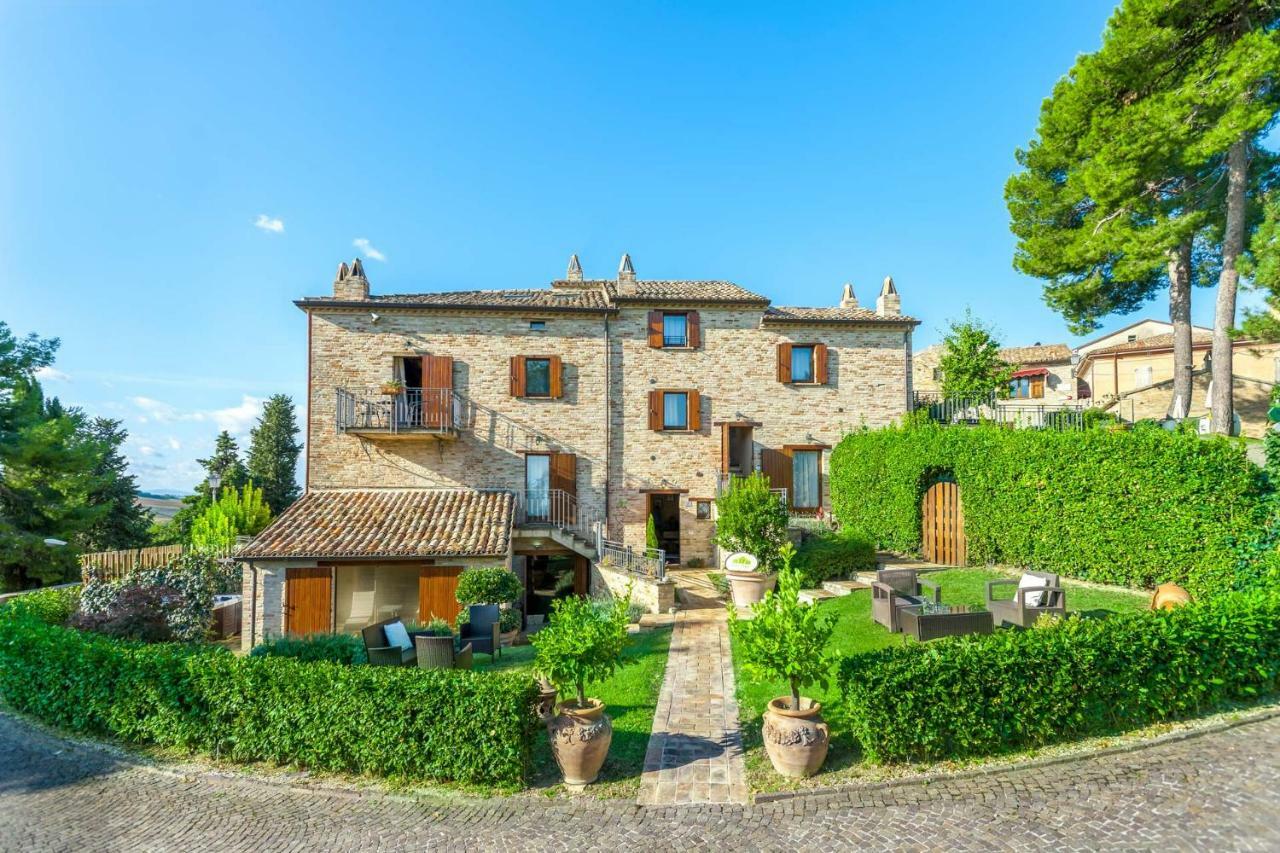 Mons Major Relais Vila Montemaggiore al Metauro Exterior foto